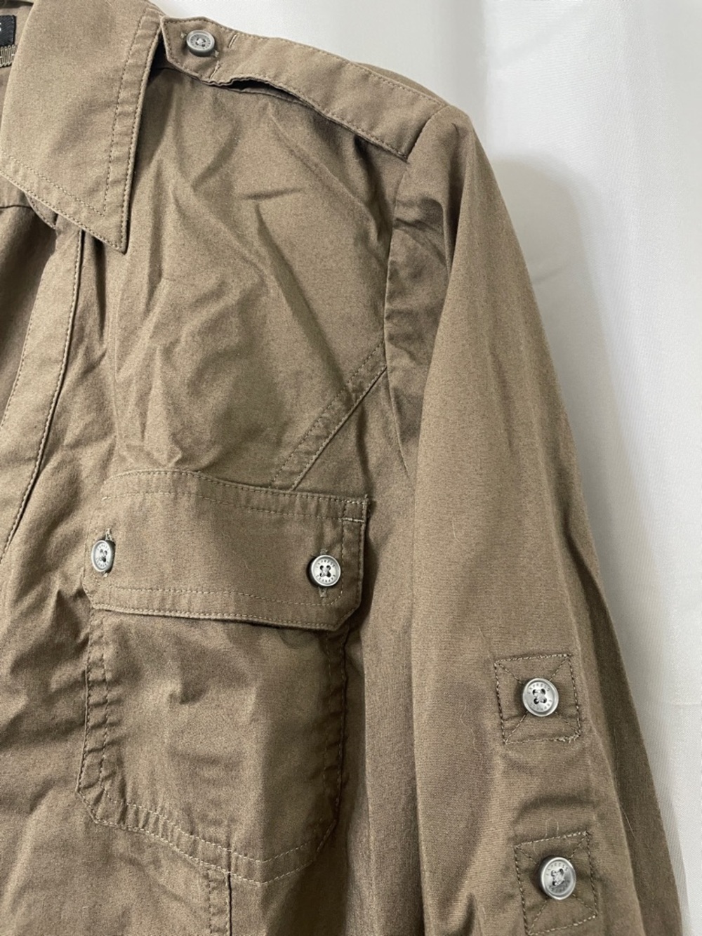 Express Women's Olive Green Button-Down Shirt - Picture 3 of 4